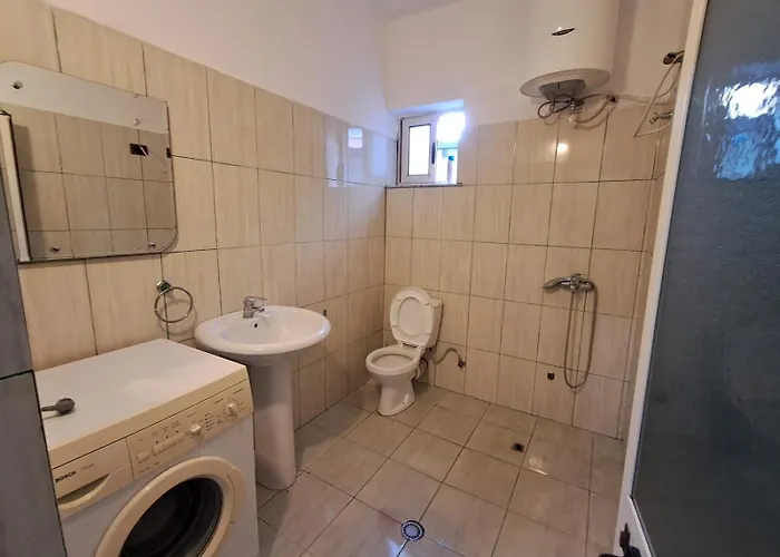 Simple&cozy Lejlighed Tirana